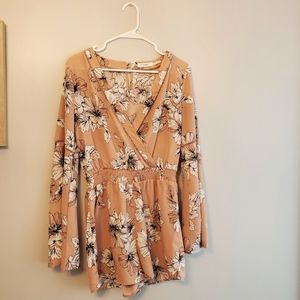 Blu Pepper bell sleeve floral romper size M wrap front jumpsuit boho summer